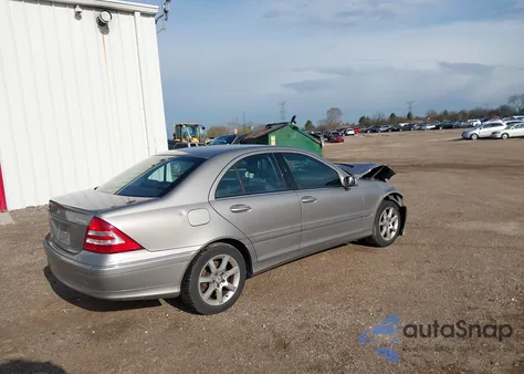 2007 Mercedes-Benz C 350 Luxury 4Matic from USA, damaged, VIN WDBRF87H97F851056